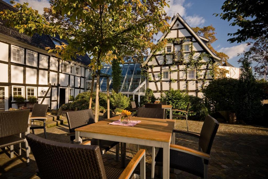 Malerwinkel Hotel Bergisch Gladbach Exterior photo