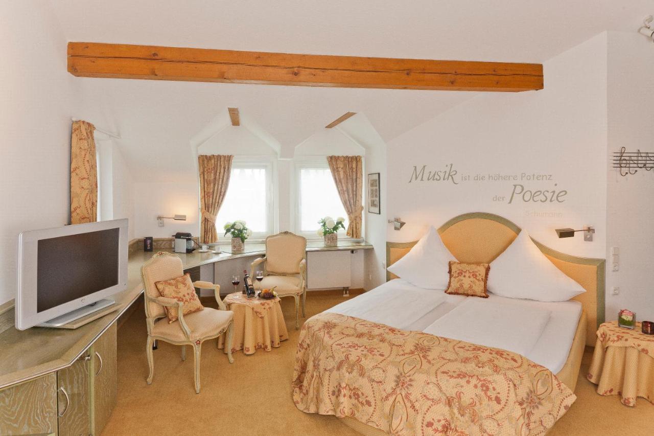 Malerwinkel Hotel Bergisch Gladbach Room photo