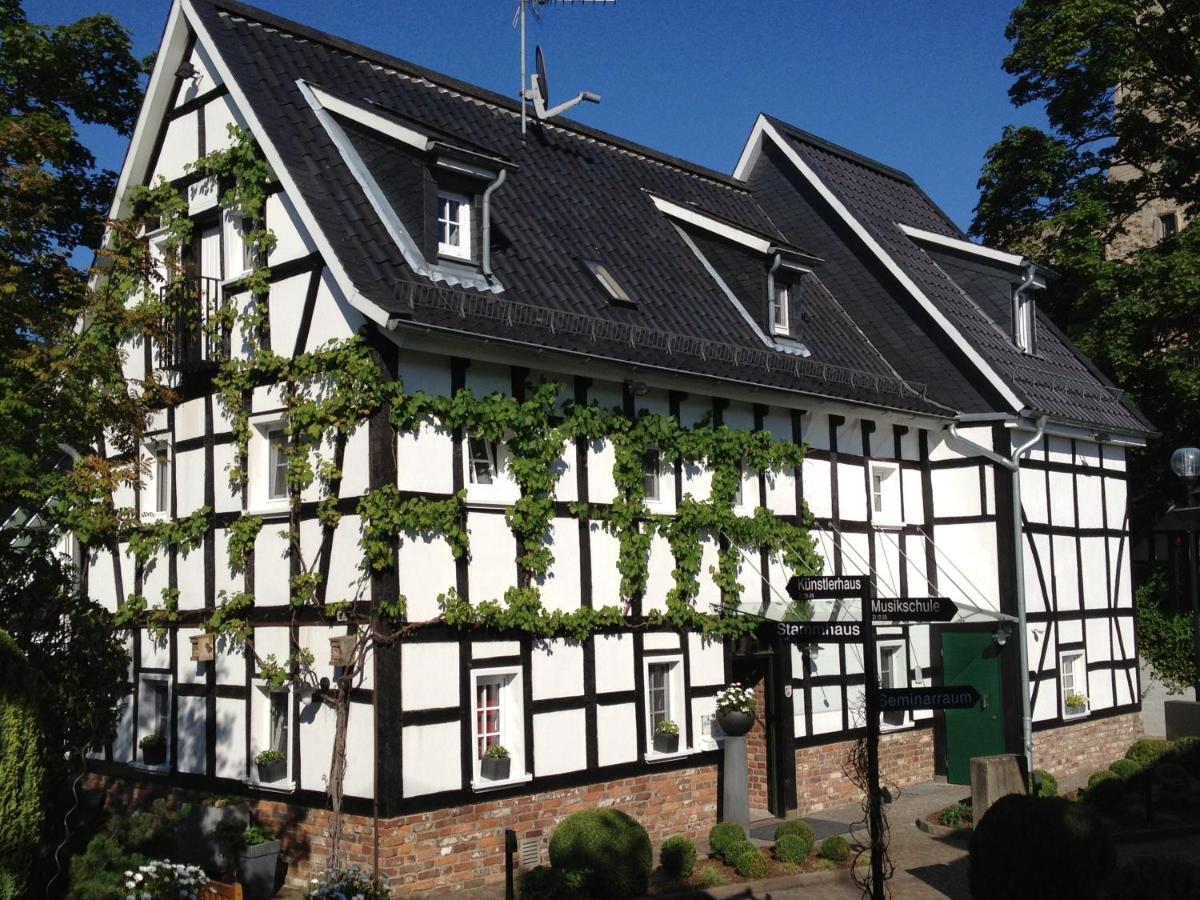 Malerwinkel Hotel Bergisch Gladbach Exterior photo